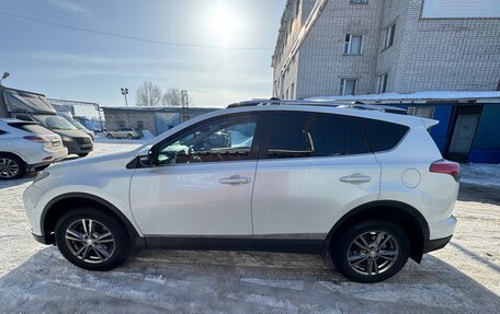 Toyota RAV4, 2018 год, 2 349 000 рублей, 7 фотография
