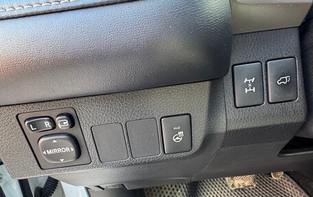 Toyota RAV4, 2018 год, 2 349 000 рублей, 27 фотография