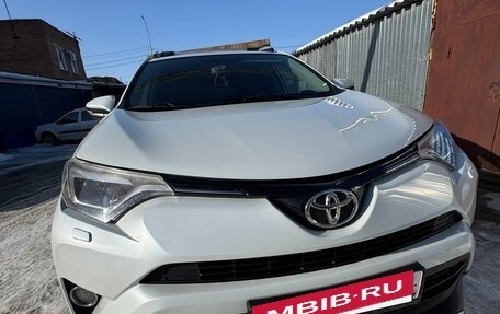 Toyota RAV4, 2018 год, 2 349 000 рублей, 18 фотография