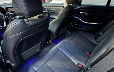 BMW 3 серия, 2019 год, 3 250 000 рублей, 24 фотография