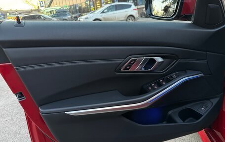 BMW 3 серия, 2019 год, 3 250 000 рублей, 27 фотография