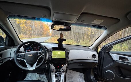 Chevrolet Cruze II, 2012 год, 800 000 рублей, 16 фотография