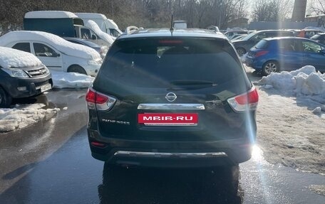 Nissan Pathfinder, 2016 год, 1 450 000 рублей, 5 фотография