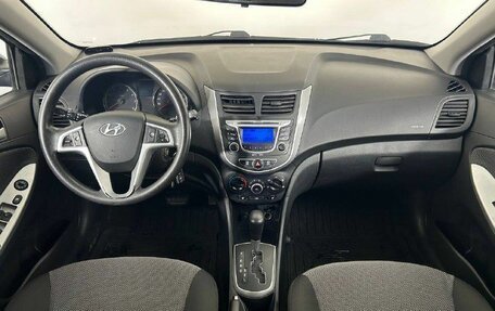Hyundai Solaris II рестайлинг, 2012 год, 862 000 рублей, 10 фотография