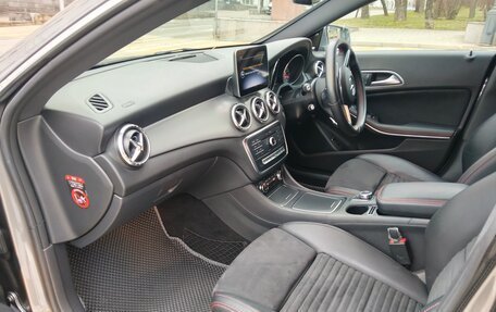 Mercedes-Benz CLA, 2018 год, 2 400 000 рублей, 8 фотография