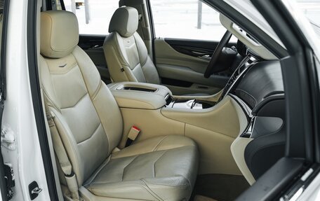 Cadillac Escalade IV, 2016 год, 3 499 000 рублей, 20 фотография