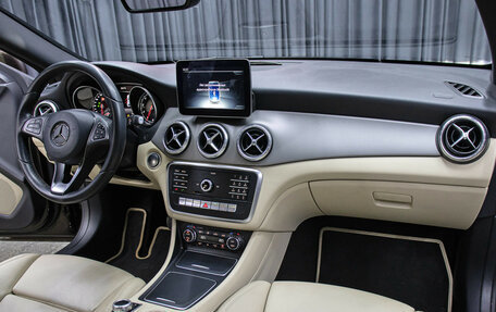 Mercedes-Benz CLA, 2018 год, 1 798 000 рублей, 11 фотография