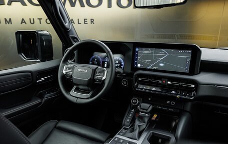 Toyota Land Cruiser Prado, 2025 год, 10 800 000 рублей, 24 фотография