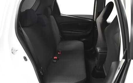 Toyota Vitz, 2019 год, 1 079 000 рублей, 9 фотография