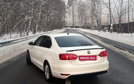 Volkswagen Jetta VI, 2014 год, 1 300 000 рублей, 3 фотография