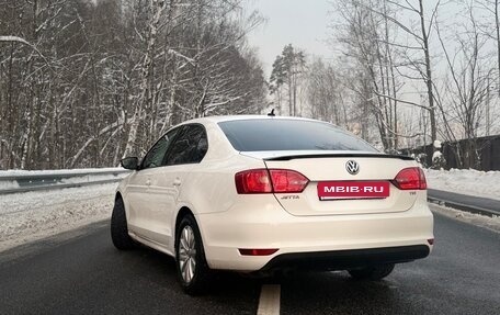 Volkswagen Jetta VI, 2014 год, 1 300 000 рублей, 4 фотография