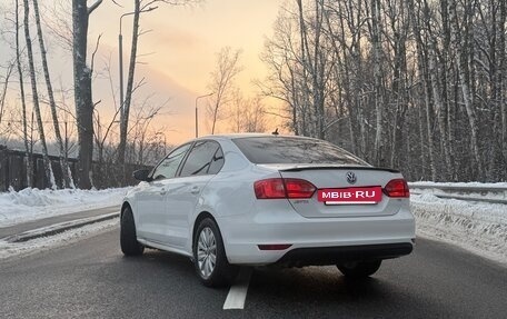 Volkswagen Jetta VI, 2014 год, 1 300 000 рублей, 17 фотография