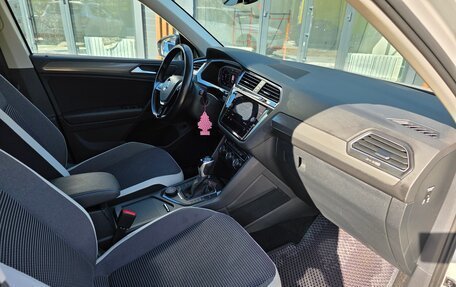 Volkswagen Tiguan II, 2020 год, 2 990 000 рублей, 6 фотография