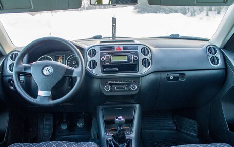 Volkswagen Tiguan I, 2010 год, 762 000 рублей, 13 фотография