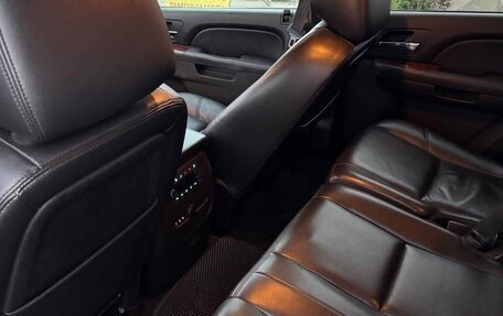 Chevrolet Tahoe III, 2014 год, 2 150 000 рублей, 10 фотография