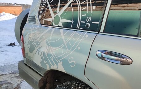 Toyota Land Cruiser 100 рестайлинг 2, 2004 год, 4 300 000 рублей, 8 фотография