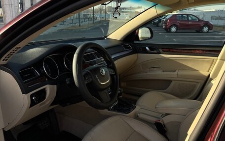 Skoda Superb III рестайлинг, 2010 год, 790 000 рублей, 14 фотография