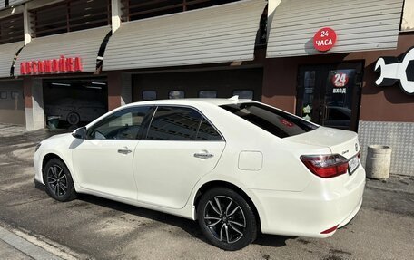 Toyota Camry, 2017 год, 2 100 000 рублей, 4 фотография