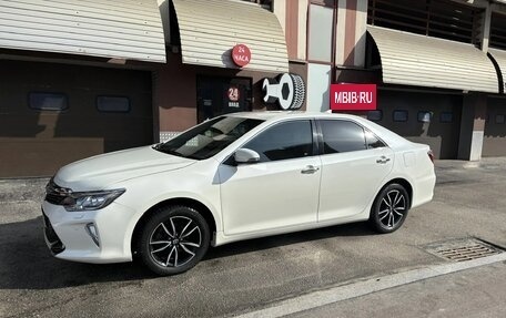 Toyota Camry, 2017 год, 2 100 000 рублей, 3 фотография