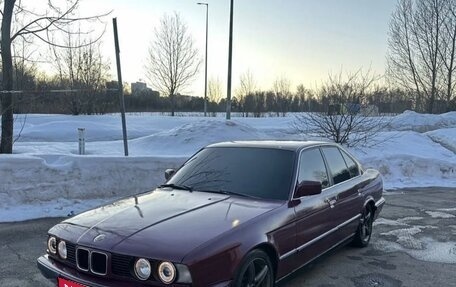 BMW 5 серия, 1989 год, 215 000 рублей, 1 фотография