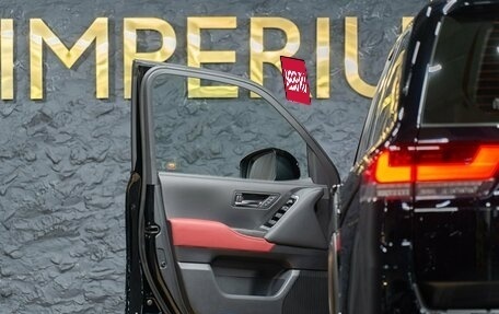 Toyota Land Cruiser, 2025 год, 19 500 000 рублей, 29 фотография