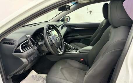 Toyota Camry, 2018 год, 2 399 000 рублей, 9 фотография