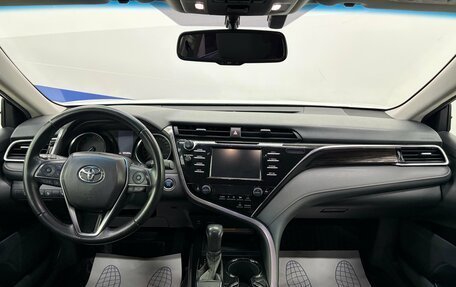 Toyota Camry, 2018 год, 2 399 000 рублей, 12 фотография