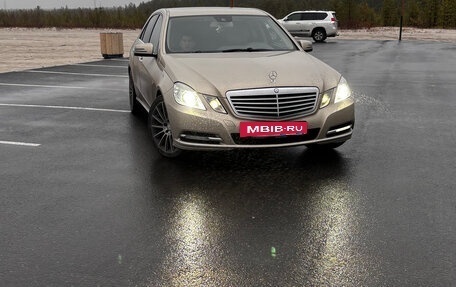 Mercedes-Benz E-Класс, 2011 год, 2 400 000 рублей, 6 фотография