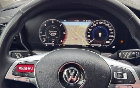 Volkswagen Touareg III, 2019 год, 6 150 000 рублей, 24 фотография