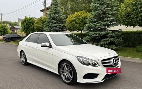 Mercedes-Benz E-Класс, 2013 год, 2 000 000 рублей, 2 фотография