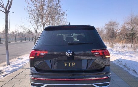 Volkswagen Tiguan II, 2022 год, 2 790 000 рублей, 5 фотография