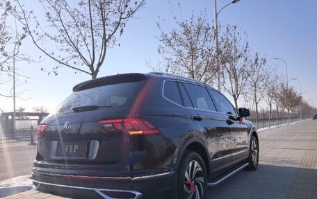 Volkswagen Tiguan II, 2022 год, 2 790 000 рублей, 6 фотография