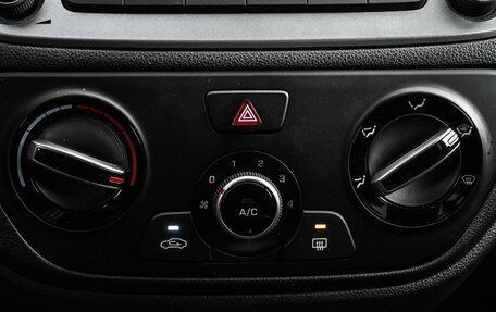 Hyundai Solaris II рестайлинг, 2018 год, 1 374 000 рублей, 19 фотография