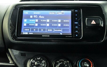 Toyota Vitz, 2019 год, 1 299 000 рублей, 14 фотография