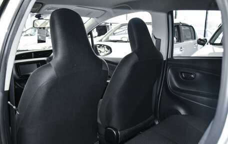 Toyota Vitz, 2019 год, 1 299 000 рублей, 10 фотография