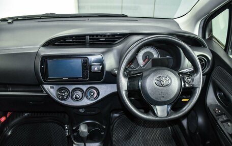 Toyota Vitz, 2019 год, 1 299 000 рублей, 11 фотография