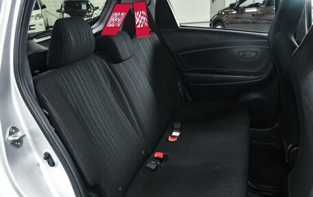 Toyota Vitz, 2019 год, 1 299 000 рублей, 8 фотография