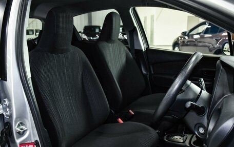 Toyota Vitz, 2019 год, 1 299 000 рублей, 9 фотография