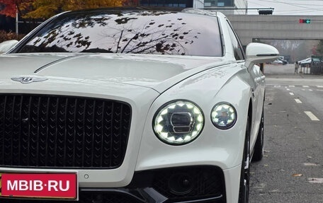 Bentley Flying Spur, 2023 год, 28 490 000 рублей, 3 фотография