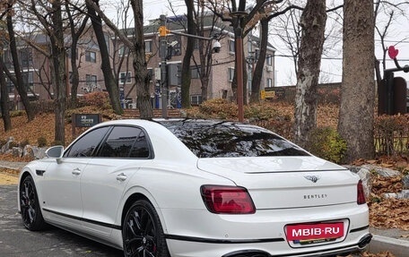 Bentley Flying Spur, 2023 год, 28 490 000 рублей, 5 фотография