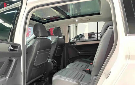 Volkswagen Touran III, 2022 год, 2 685 069 рублей, 16 фотография