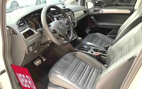 Volkswagen Touran III, 2022 год, 2 685 069 рублей, 14 фотография