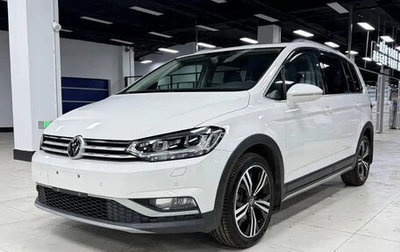 Volkswagen Touran III, 2022 год, 2 399 123 рублей, 1 фотография