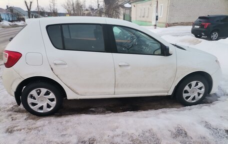 Renault Sandero II рестайлинг, 2015 год, 850 000 рублей, 22 фотография