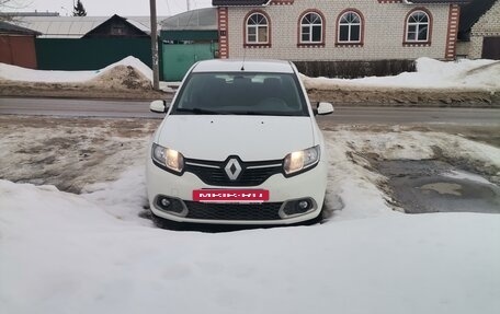 Renault Sandero II рестайлинг, 2015 год, 850 000 рублей, 24 фотография