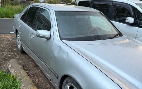 Mercedes-Benz E-Класс, 1999 год, 280 000 рублей, 9 фотография