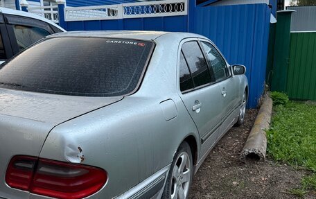 Mercedes-Benz E-Класс, 1999 год, 280 000 рублей, 15 фотография