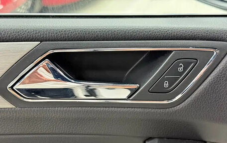 Volkswagen Touran III, 2022 год, 2 399 123 рублей, 14 фотография