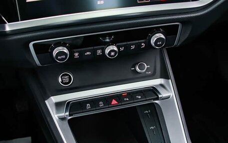 Audi Q3, 2022 год, 2 403 000 рублей, 10 фотография