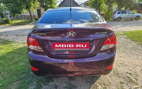 Hyundai Solaris II рестайлинг, 2012 год, 800 000 рублей, 5 фотография